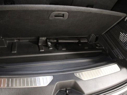 Used 2021 GMC Yukon AT4 image 39