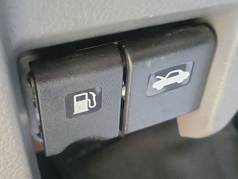 Used 2020 Nissan NV200 S FWD image 21