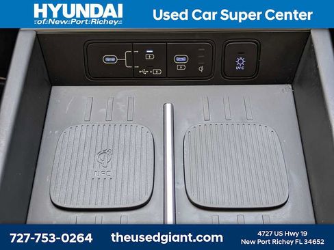 Certified 2024 Hyundai Santa Fe Limited AWD/4WD image 35