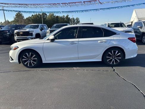 Used 2022 Honda Civic EX image 5