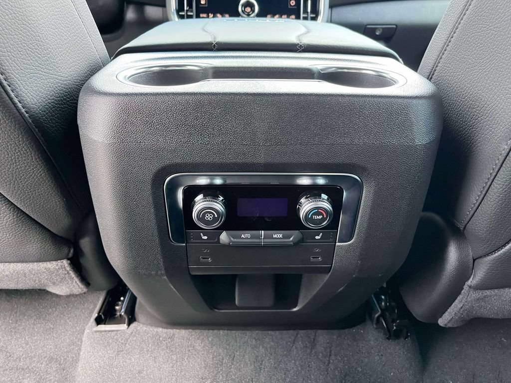 New 2026 GMC Yukon Denali AWD/4WD image 15
