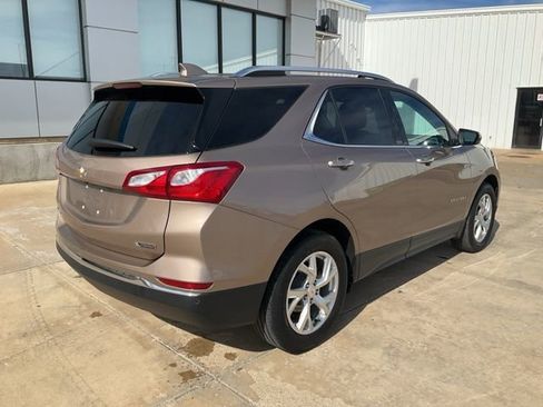 Used 2018 Chevrolet Equinox Premier image 38