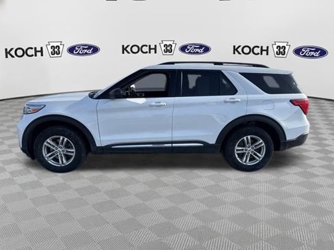 Used 2023 Ford Explorer XLT w/ Equipment Group 202A image 4