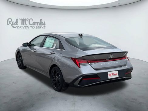 New 2026 Hyundai Elantra SEL Sport Premium image 3