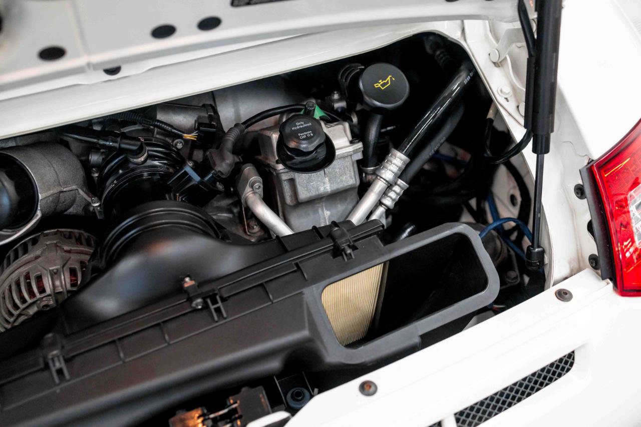 Used 2010 Porsche 911 GT3 RWD image 92