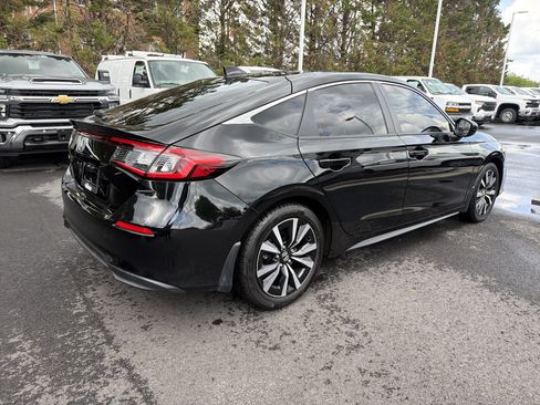 Used 2024 Honda Civic EX-L image 10