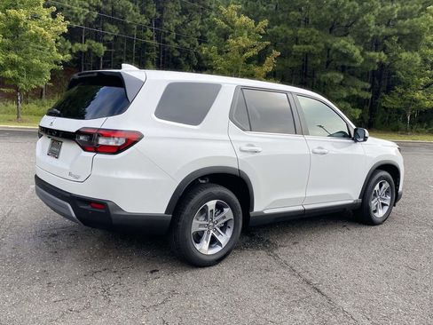 New 2025 Honda Pilot EX-L image 6