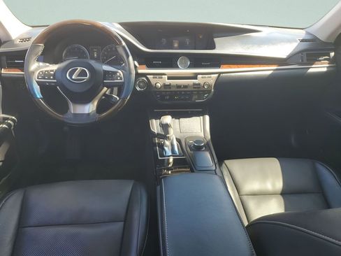 Used 2016 Lexus ES 350 w/ Premium Package w/Wood Trim image 24