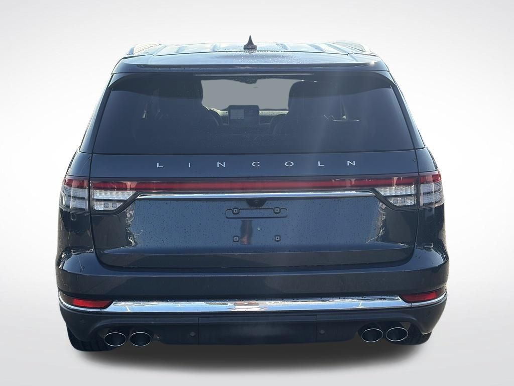 Certified 2023 Lincoln Aviator Reserve w/ Equipment Group 201A AWD/4WD image 8