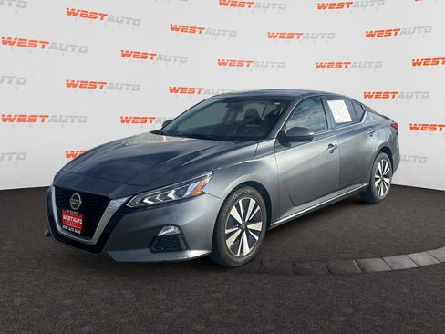 Used 2022 Nissan Altima 2.5 SV FWD image 1
