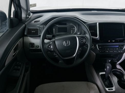 Used 2018 Honda Pilot EX image 17