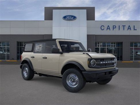 New 2025 Ford Bronco 4-Door image 7