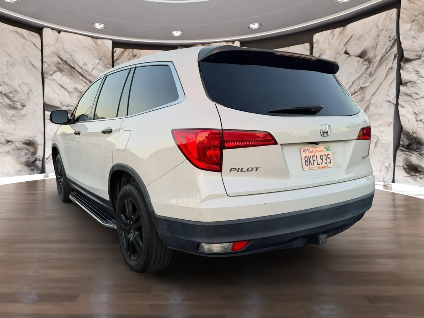 Used 2018 Honda Pilot LX image 8