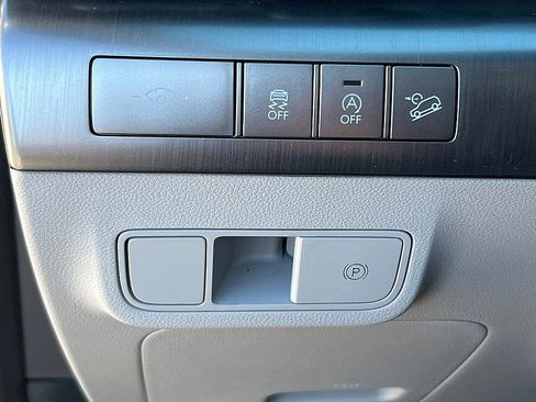 New 2026 Hyundai Kona SE image 14