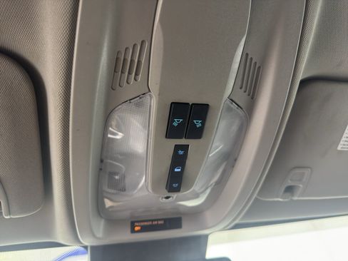 Used 2017 Chevrolet Equinox LT FWD image 26