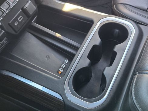 Used 2022 Chevrolet Silverado 3500 High Country image 19