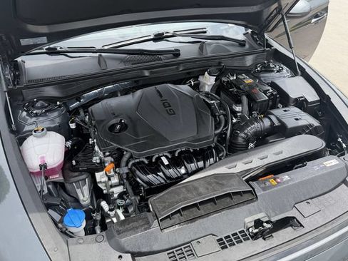 Used 2025 Hyundai Sonata SEL FWD image 26