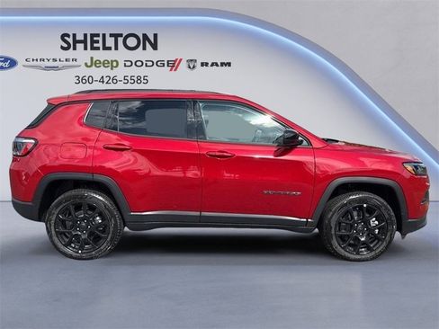 New 2025 Jeep Compass Latitude w/ Altitude Special Edition image 6