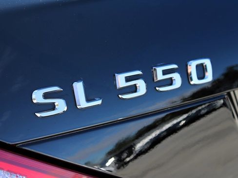 Used 2013 Mercedes-Benz SL 550 image 23