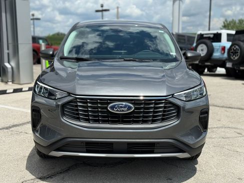 New 2025 Ford Escape Active w/ Cold Weather Package image 2