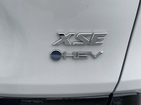 Used 2025 Toyota RAV4 XSE image 10