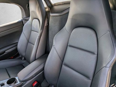 Used 2017 Porsche 718 Boxster w/ Sport Chrono Package image 17