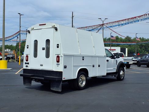 Used 2018 Ford F550 4x4 Regular Cab Super Duty image 2