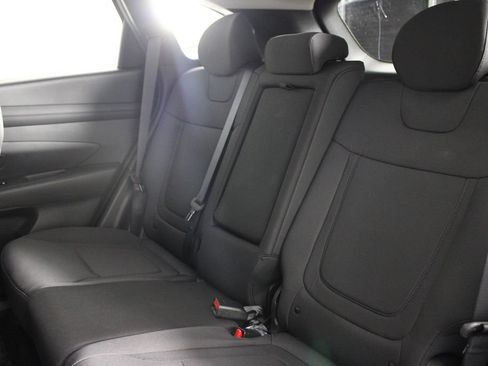 Certified 2026 Hyundai Tucson SE FWD image 19