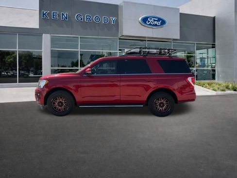 Used 2020 Ford Expedition XLT w/ Equipment Group 202A image 3