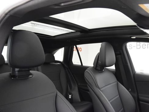 Certified 2026 Mercedes-Benz GLC 300 4MATIC image 18