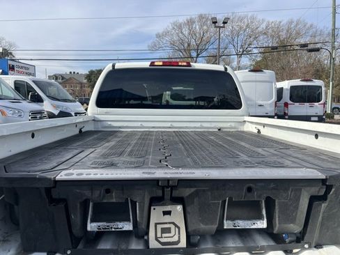 Used 2020 Nissan Frontier S image 9