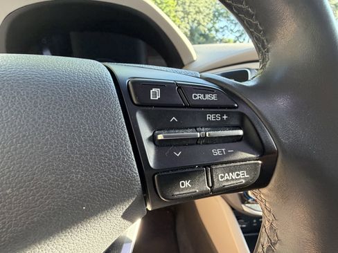 Used 2017 Hyundai Ioniq Limited FWD image 19