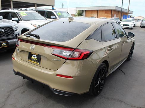 Used 2025 Honda Civic Sport image 7
