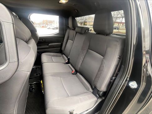 Used 2025 Toyota Tacoma SR5 image 30