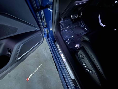 Used 2025 Audi RS 7 Performance w/ Black Optic Package image 26