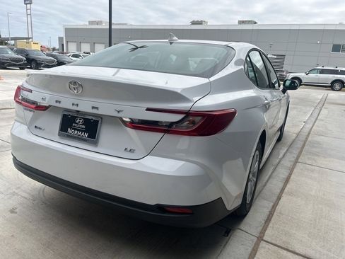 Used 2025 Toyota Camry LE FWD image 4