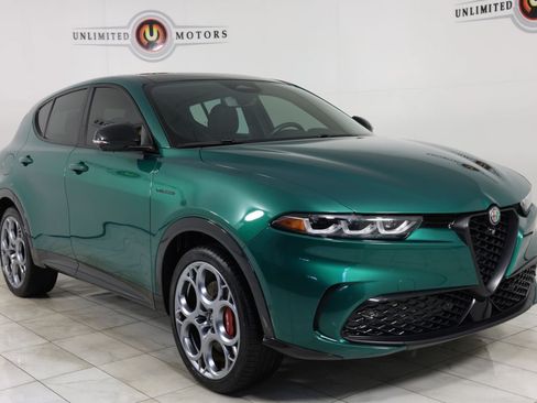 Used 2024 Alfa Romeo Tonale Veloce w/ Active Assist Package AWD/4WD image 38