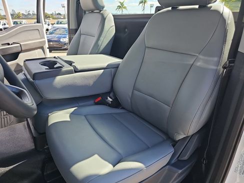 New 2026 Ford F250 XL w/ FX4 Off-Road Package image 13