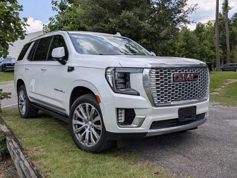 Used 2022 GMC Yukon Denali AWD/4WD image 1