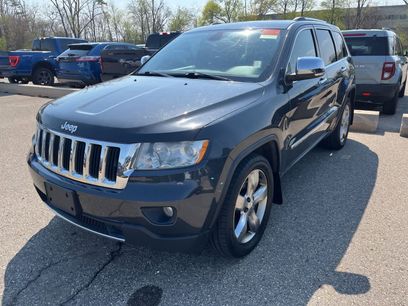 Used 2011 Jeep Grand Cherokee Limited w/ Luxury Group II