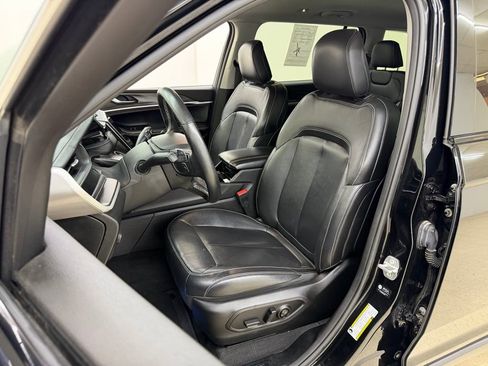 Used 2022 Jeep Grand Cherokee L Limited image 23