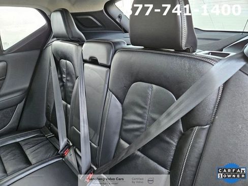 Certified 2023 Volvo XC40 B5 Ultimate w/ Protection Package Premier image 16