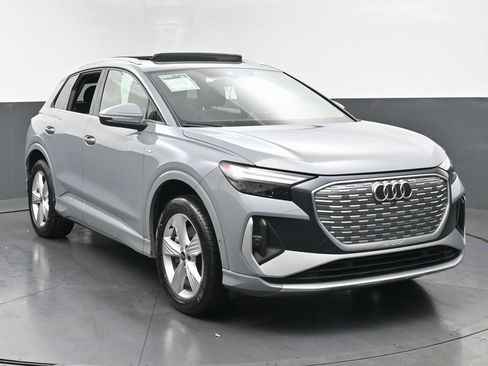 Used 2023 Audi Q4 e-tron Premium Plus w/ Premium Plus image 3