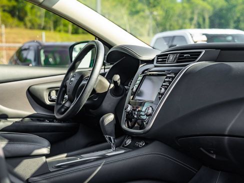 Used 2023 Nissan Murano S FWD image 12