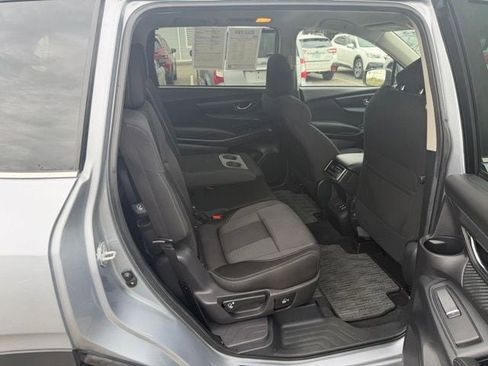 Used 2023 Subaru Ascent Premium w/ Convenience Package AWD/4WD image 10