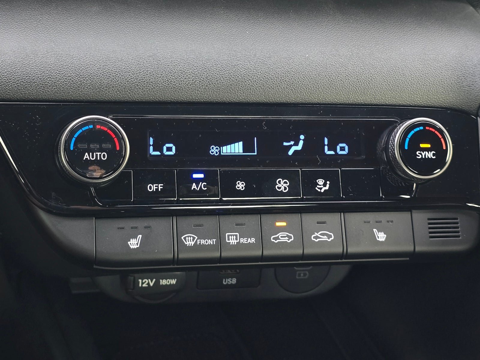 Used 2026 Hyundai Elantra SEL Sport FWD image 18