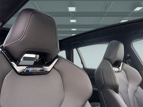 Used 2026 BMW M5 Touring image 37