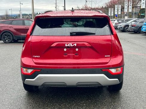 Certified 2023 Kia Niro EX w/ EX Cold Weather Package image 10