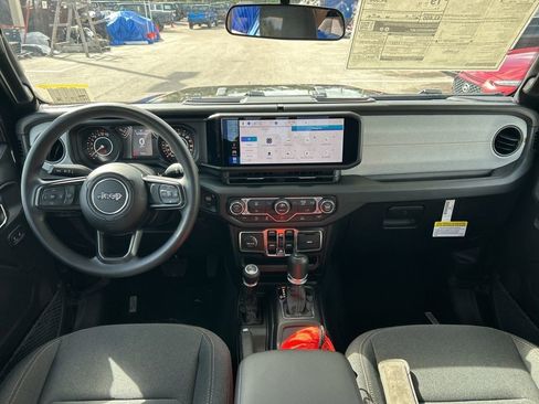 New 2026 Jeep Gladiator Sport AWD/4WD image 31