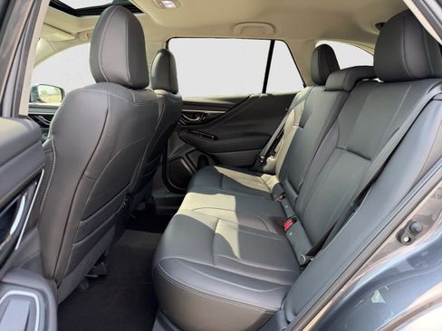Used 2025 Subaru Outback Touring XT AWD/4WD image 11